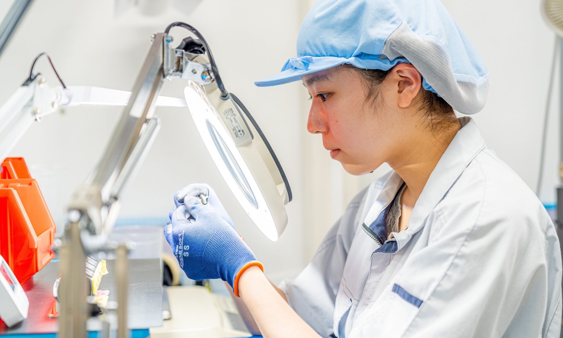 株式会社葉山電器製作所