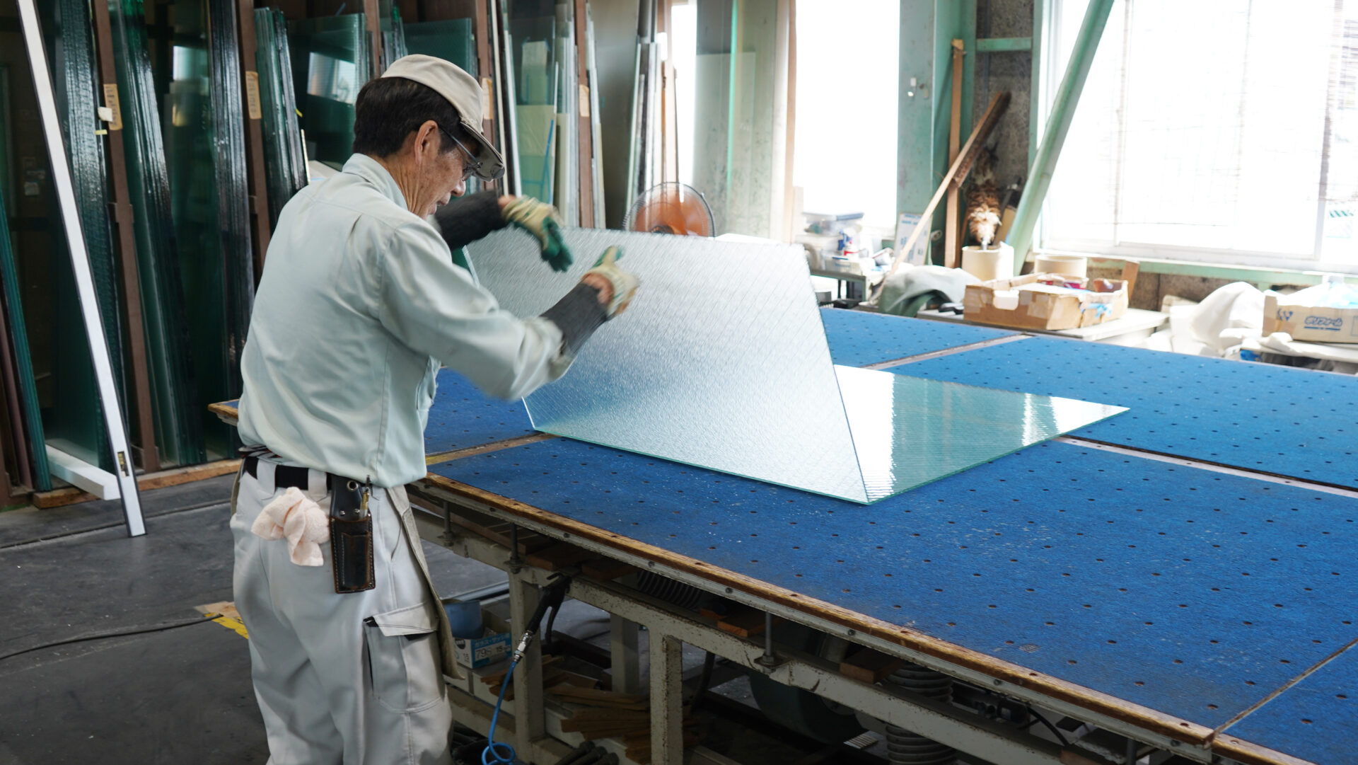 釜屋硝子建材株式会社