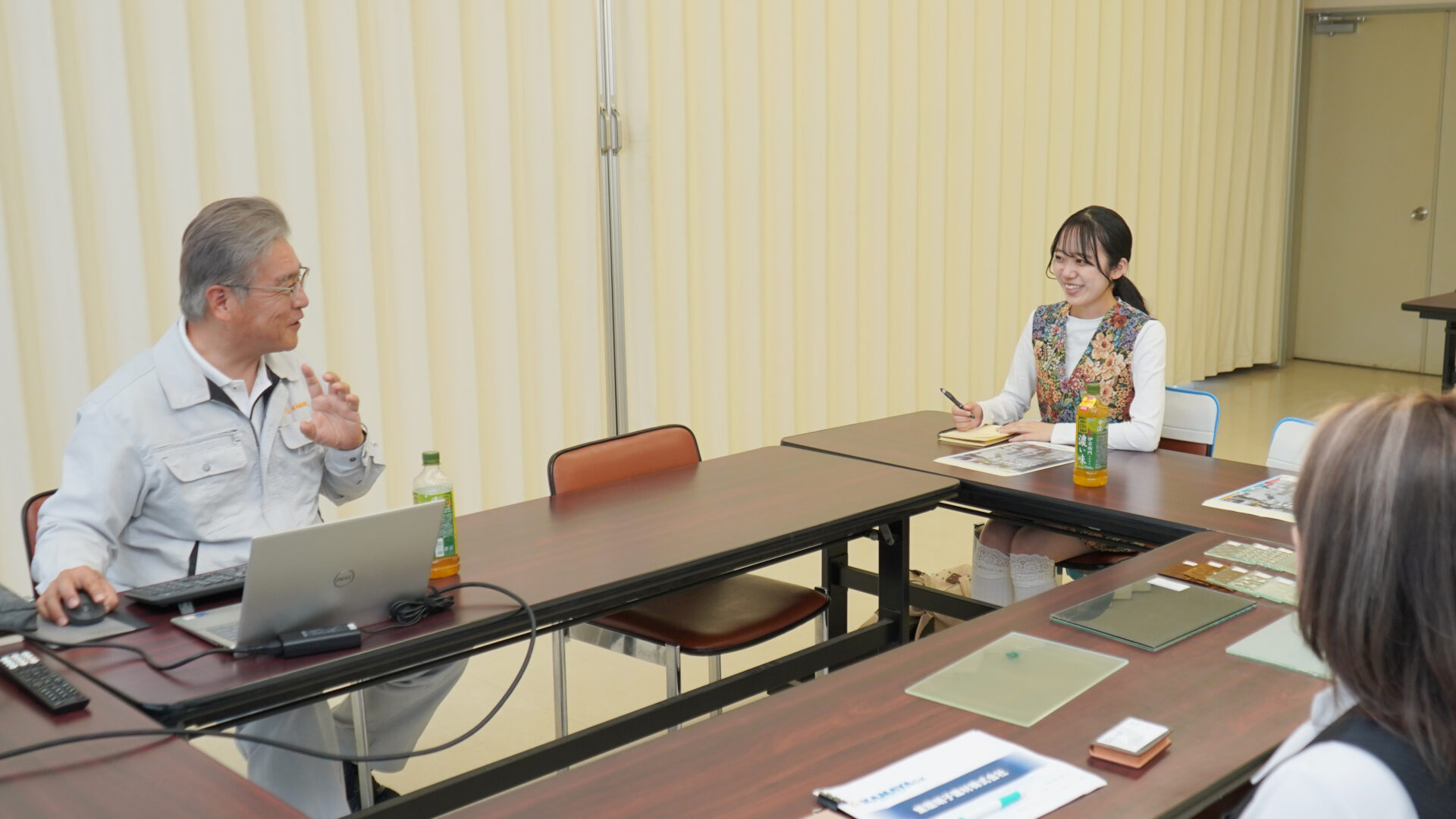 釜屋硝子建材株式会社